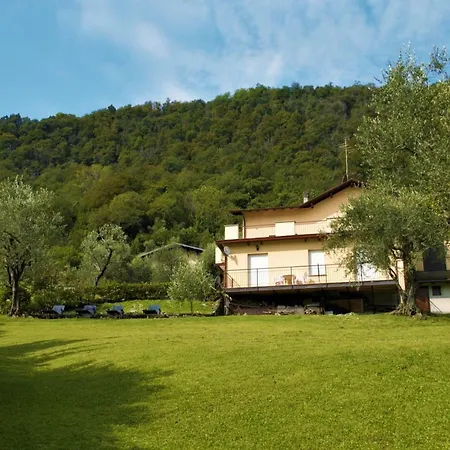 Golfo Di Uccio Holiday home Oliveto Lario