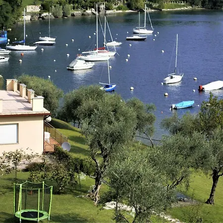 Holiday home Golfo Di Uccio Oliveto Lario
